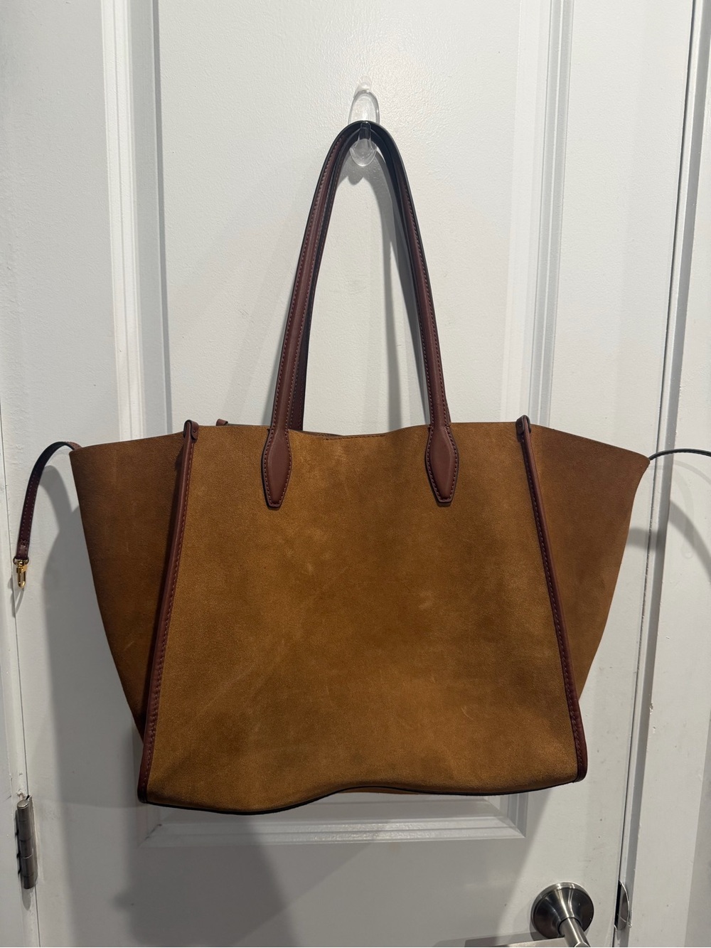 Madewell Lexington Oversized Suede Tote. - Picture 2 of 14